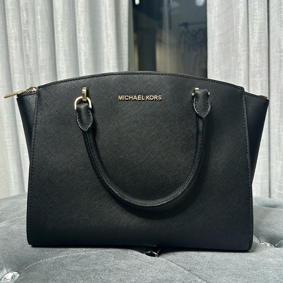 Michael Kors Black Handbag Selma Bag Women’s Black Handbags Satchel Handbags - Picture 4 of 15